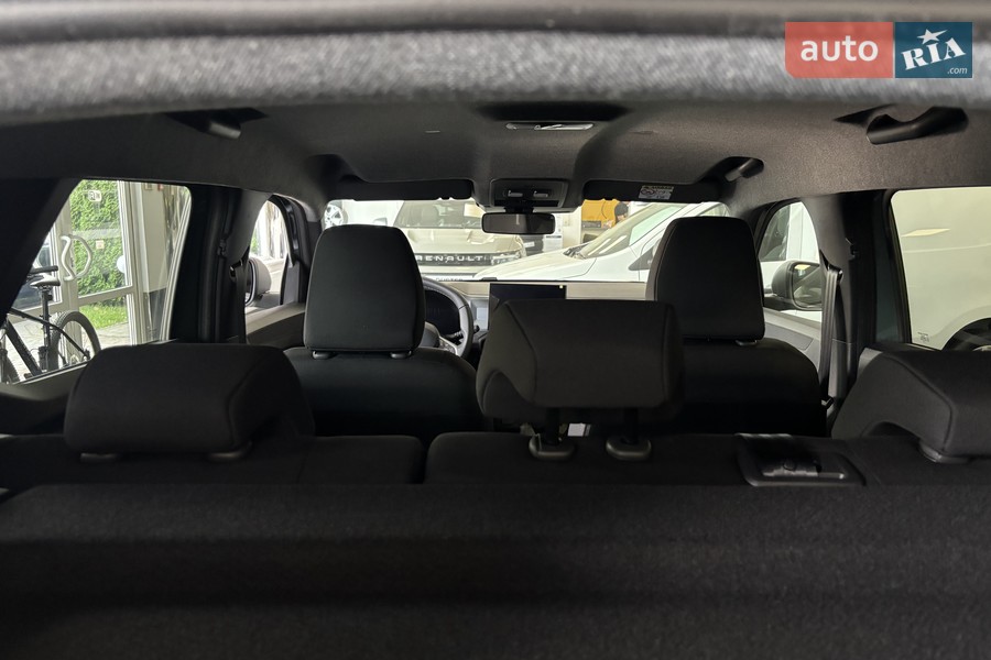Renault Duster - фото 10