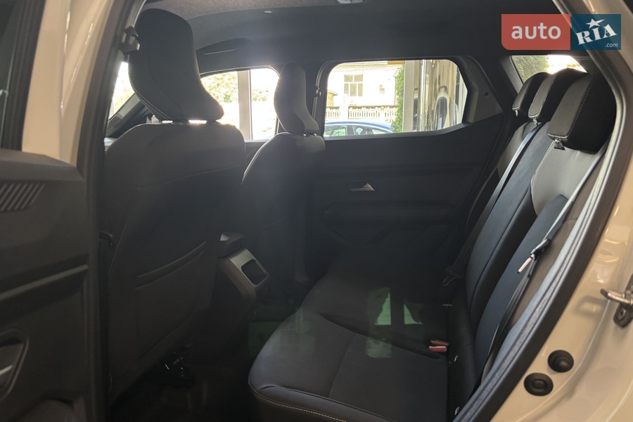 Renault Duster - фото 16
