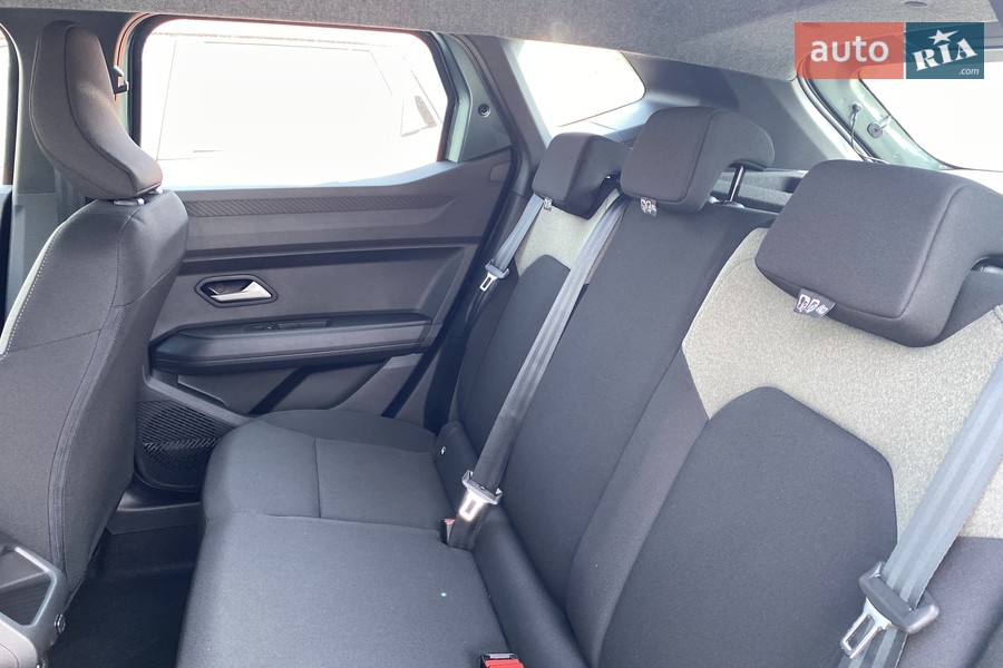 Renault Duster - фото 17