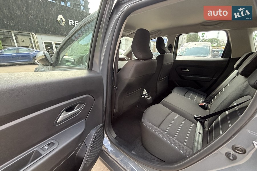 Renault Duster - фото 12