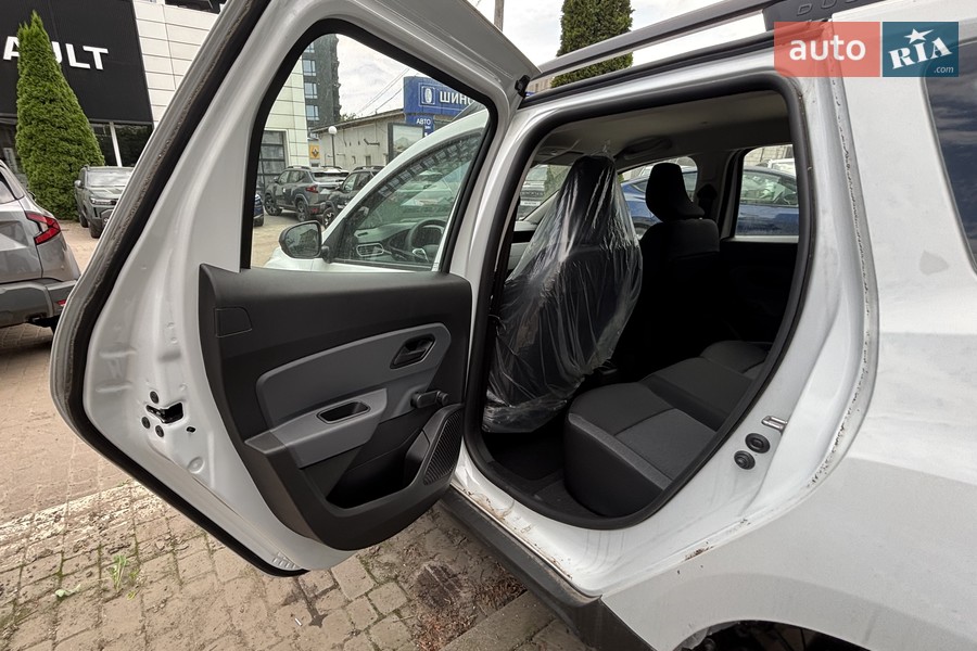 Renault Duster - фото 10