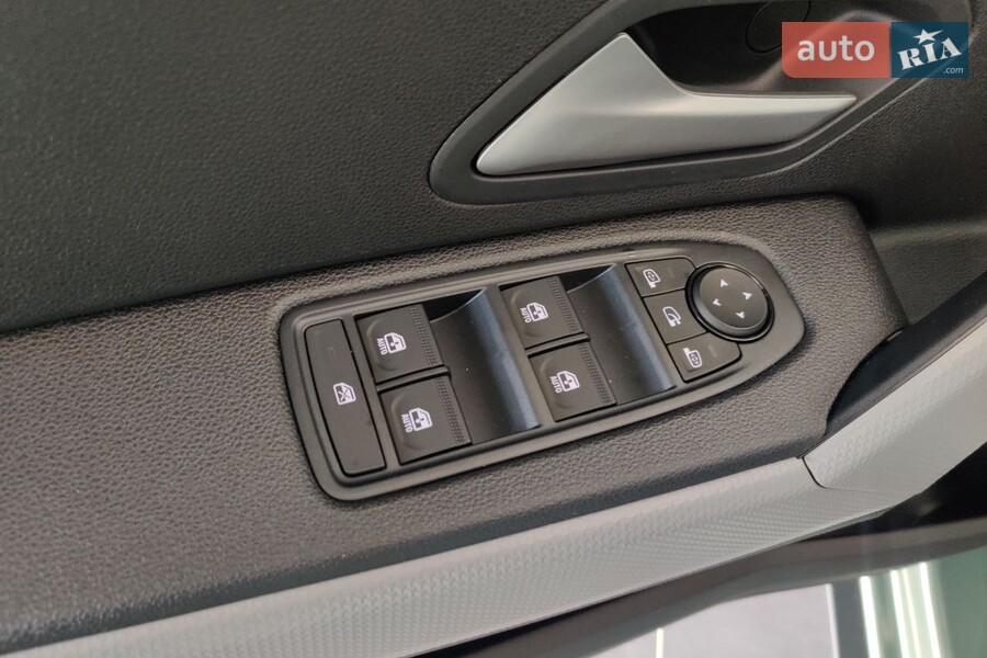 Renault Duster - фото 16