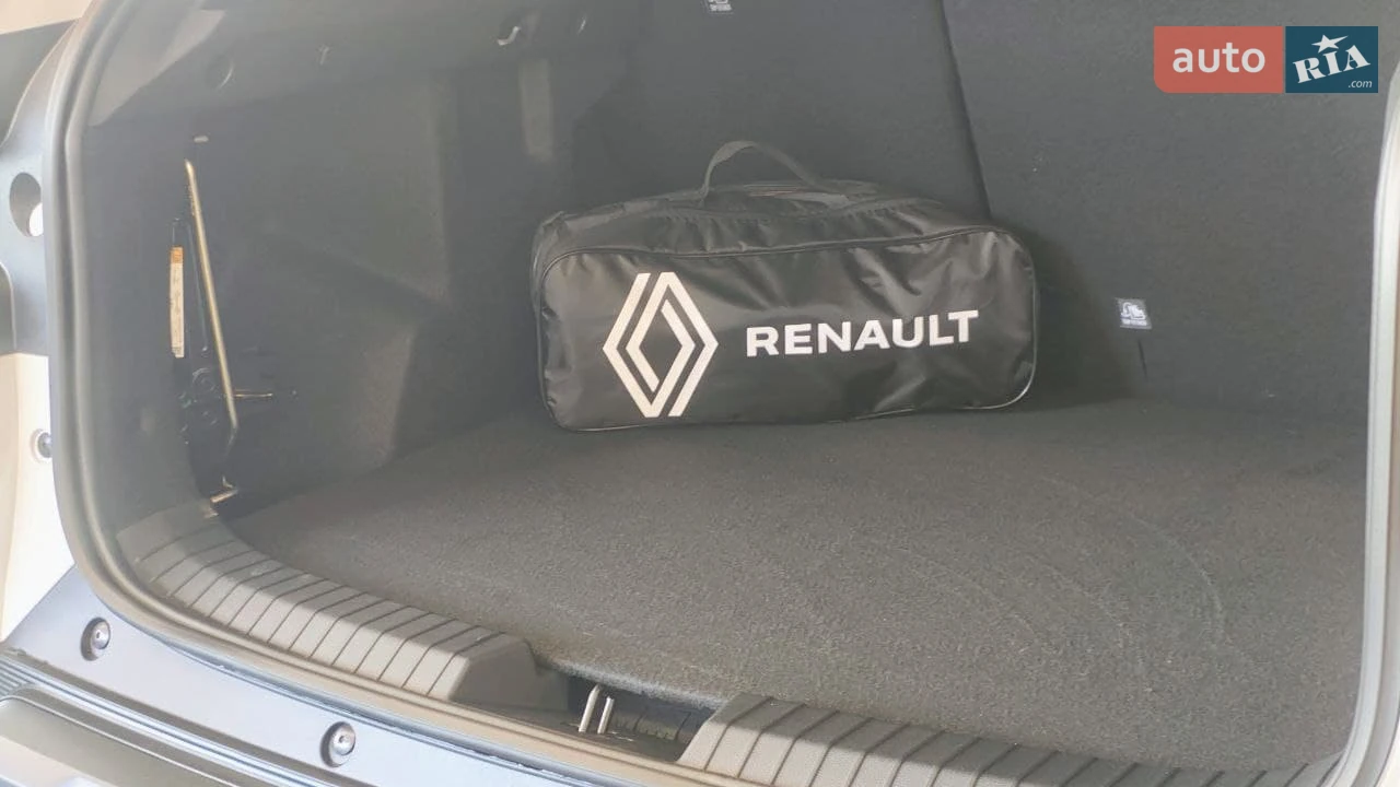 Renault-9
