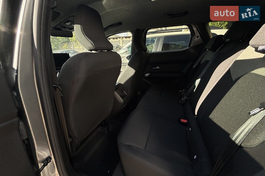 Renault Duster - фото 10