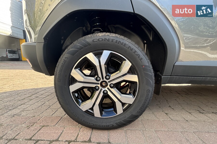 Renault Duster - фото 9