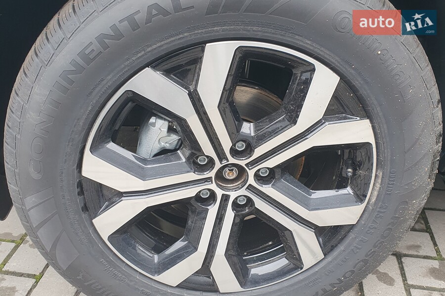 Renault Duster - фото 10