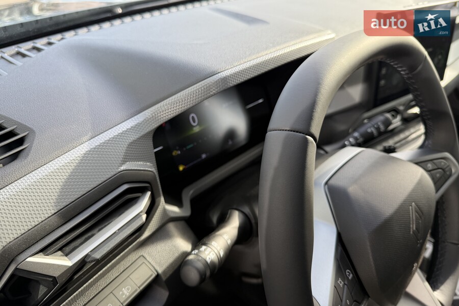 Renault Duster - фото 16