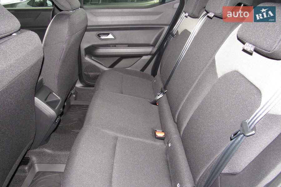 Renault Duster - фото 16