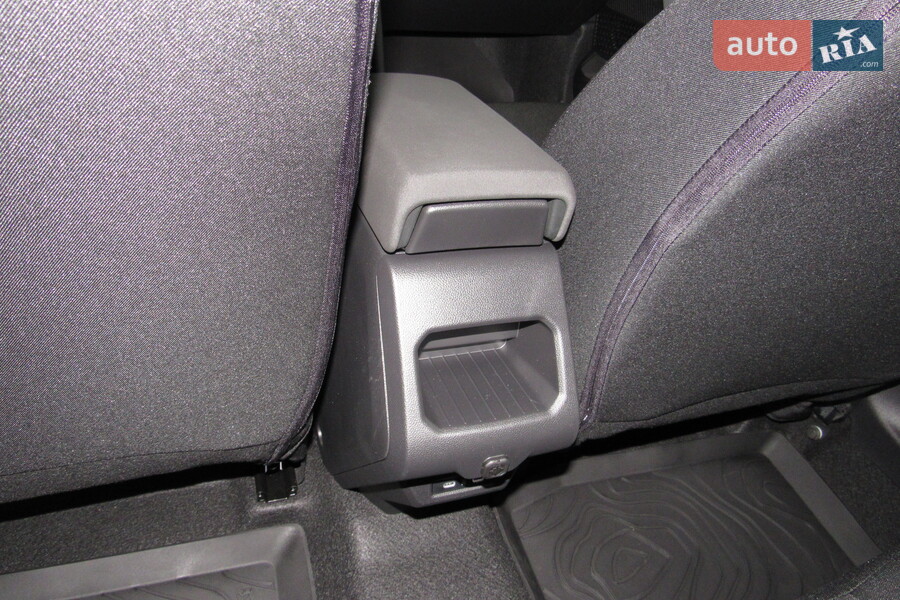 Renault Duster - фото 17