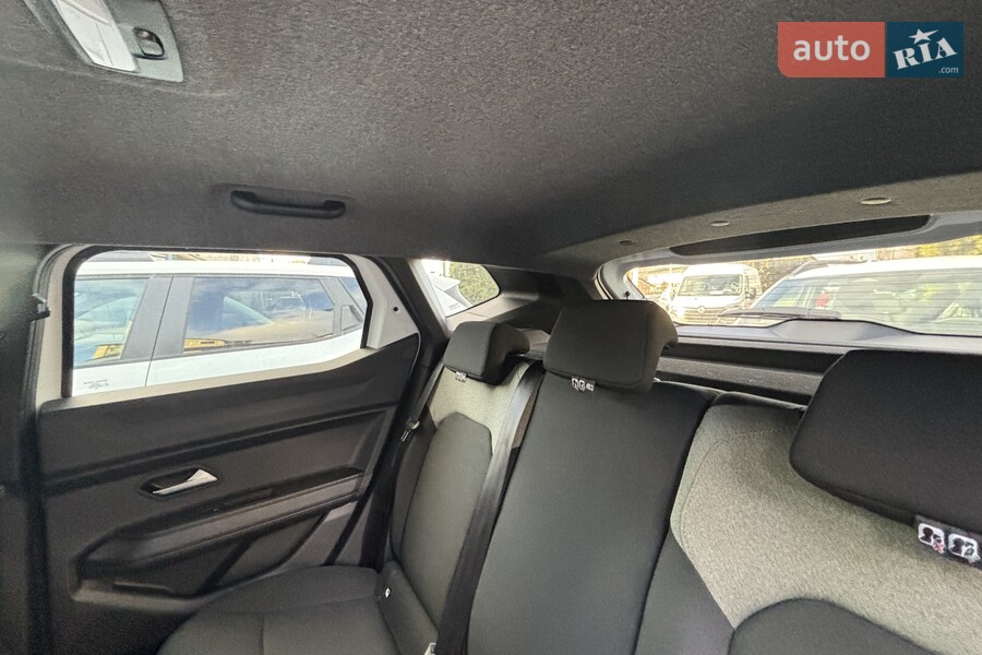 Renault Duster - фото 12