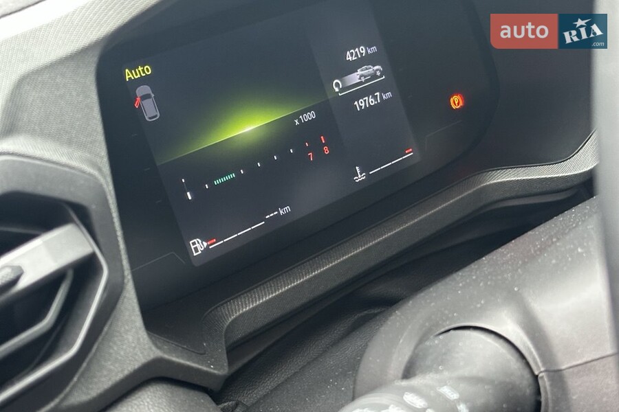 Renault Duster - фото 13