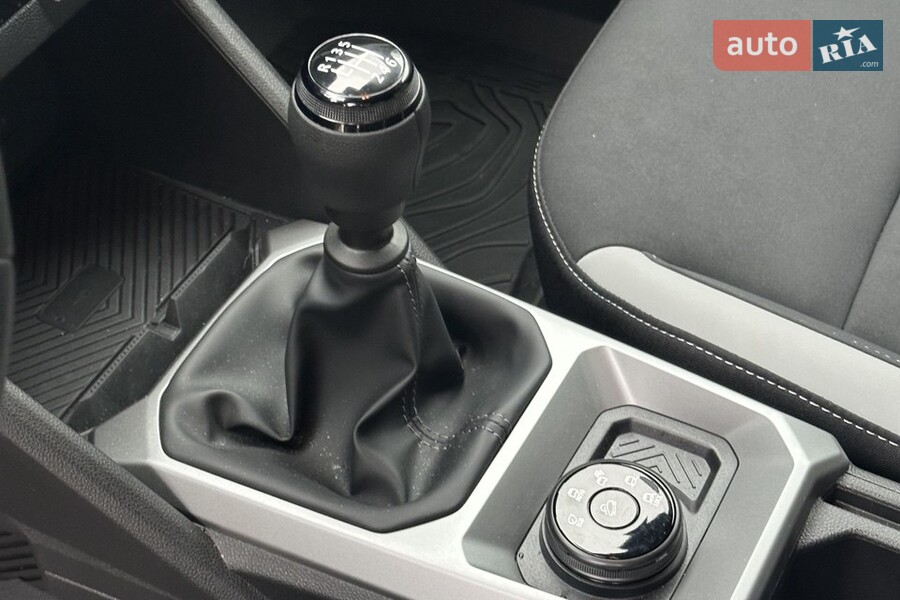 Renault Duster - фото 12