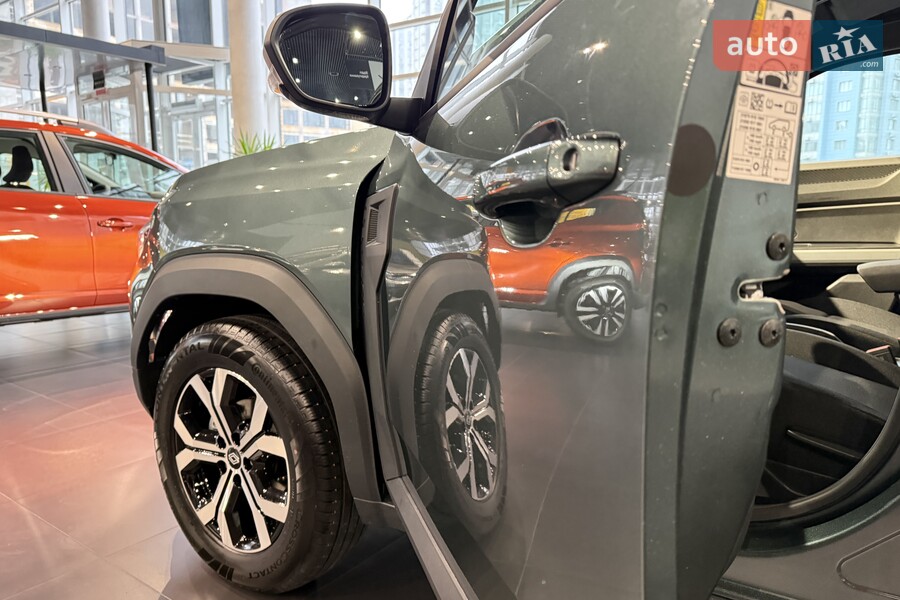 Renault Duster - фото 10