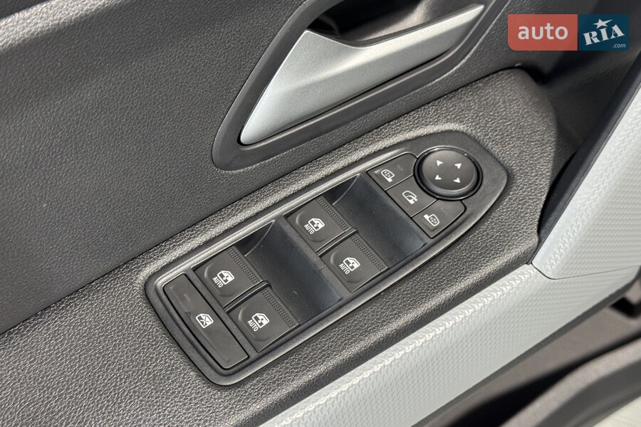 Renault Duster - фото 13