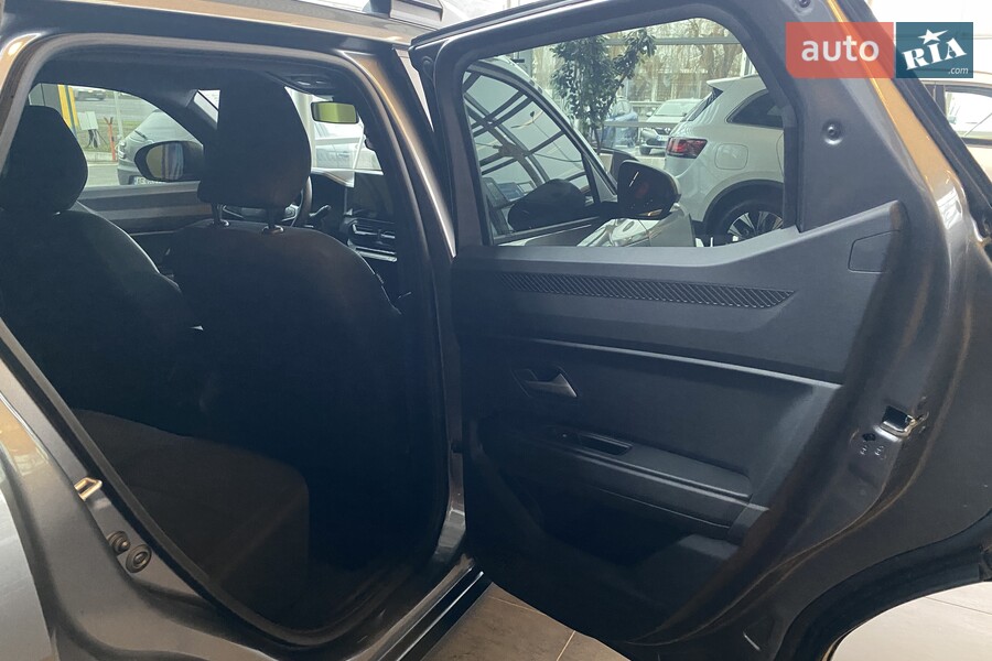 Renault Duster - фото 16