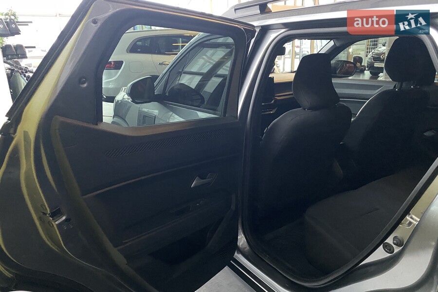 Renault Duster - фото 18