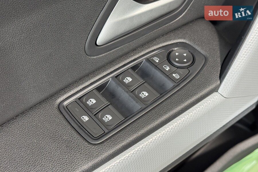 Renault Duster - фото 12