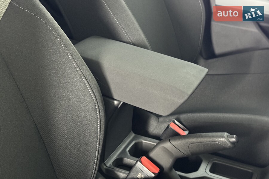 Renault Duster - фото 13