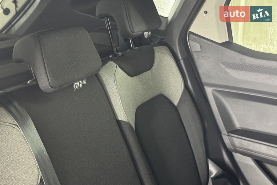 Renault Duster - фото 12