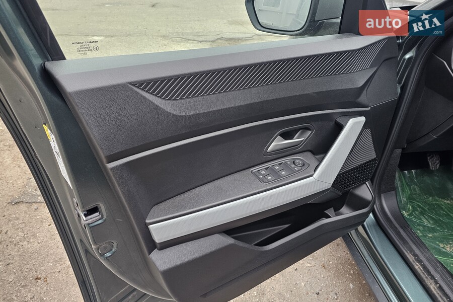 Renault Duster - фото 15