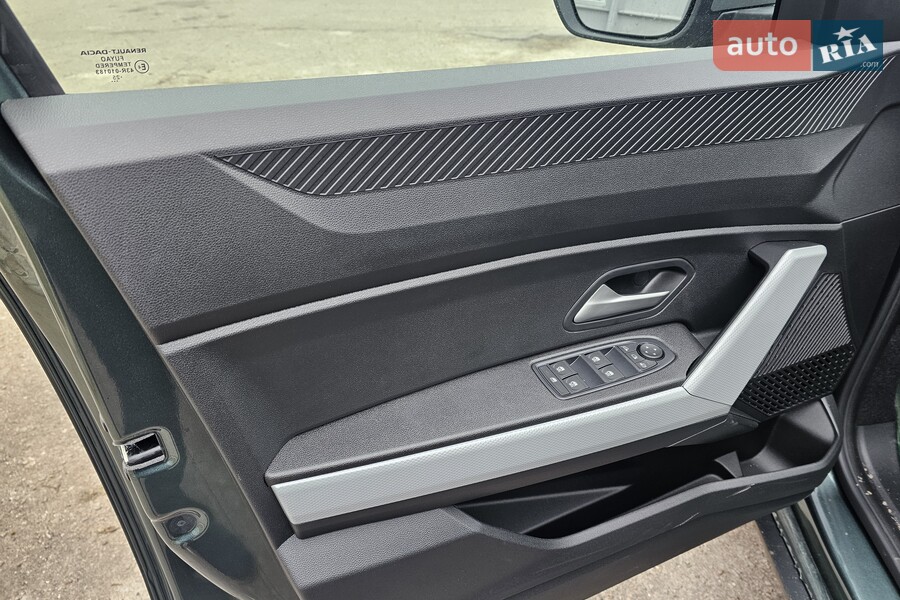 Renault Duster - фото 14