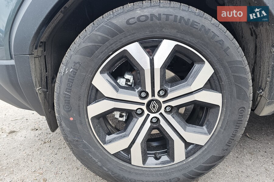 Renault Duster - фото 10