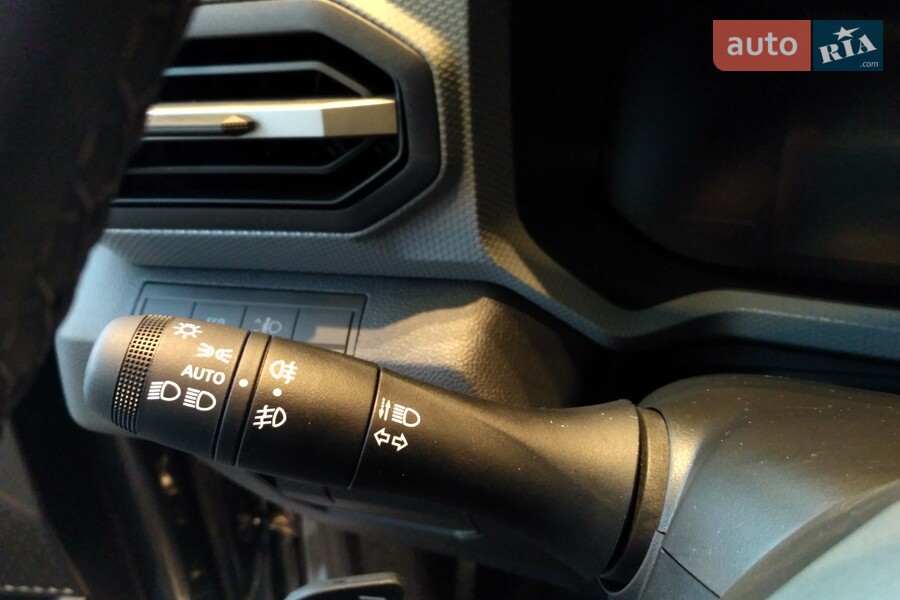 Renault Duster - фото 16