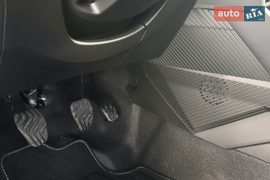 Renault Duster - фото 23