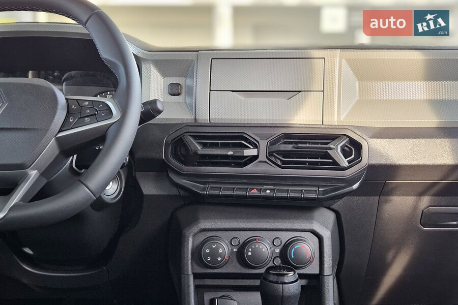 Renault Duster - фото 12