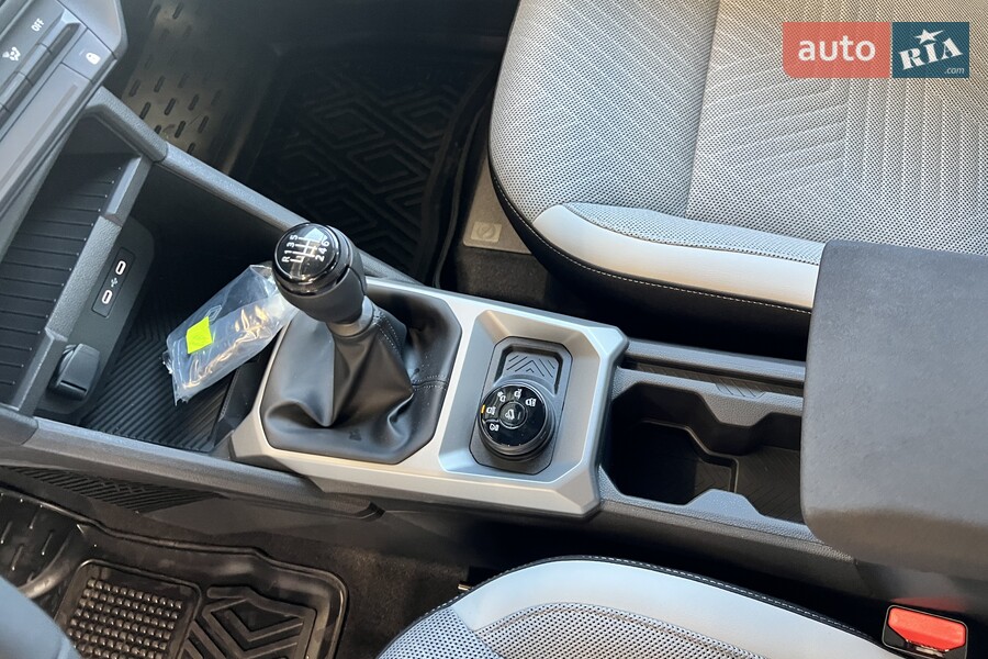 Renault Duster - фото 13