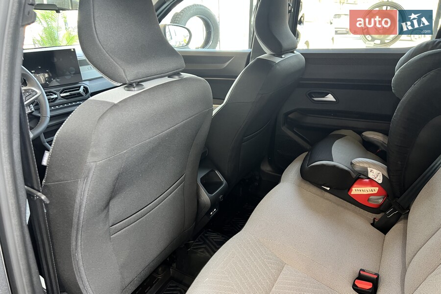 Renault Duster - фото 15