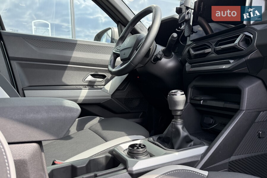 Renault Duster - фото 15