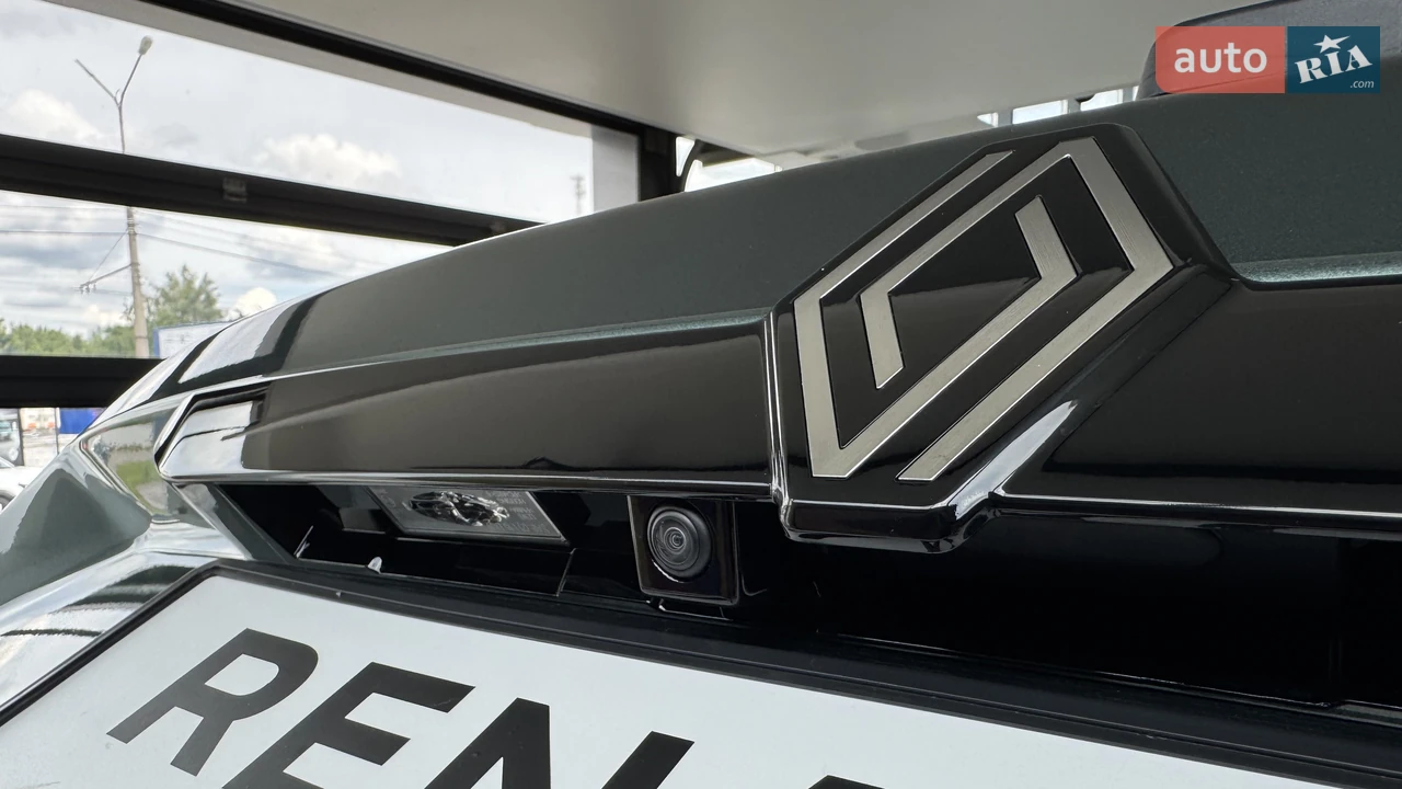 Renault-19