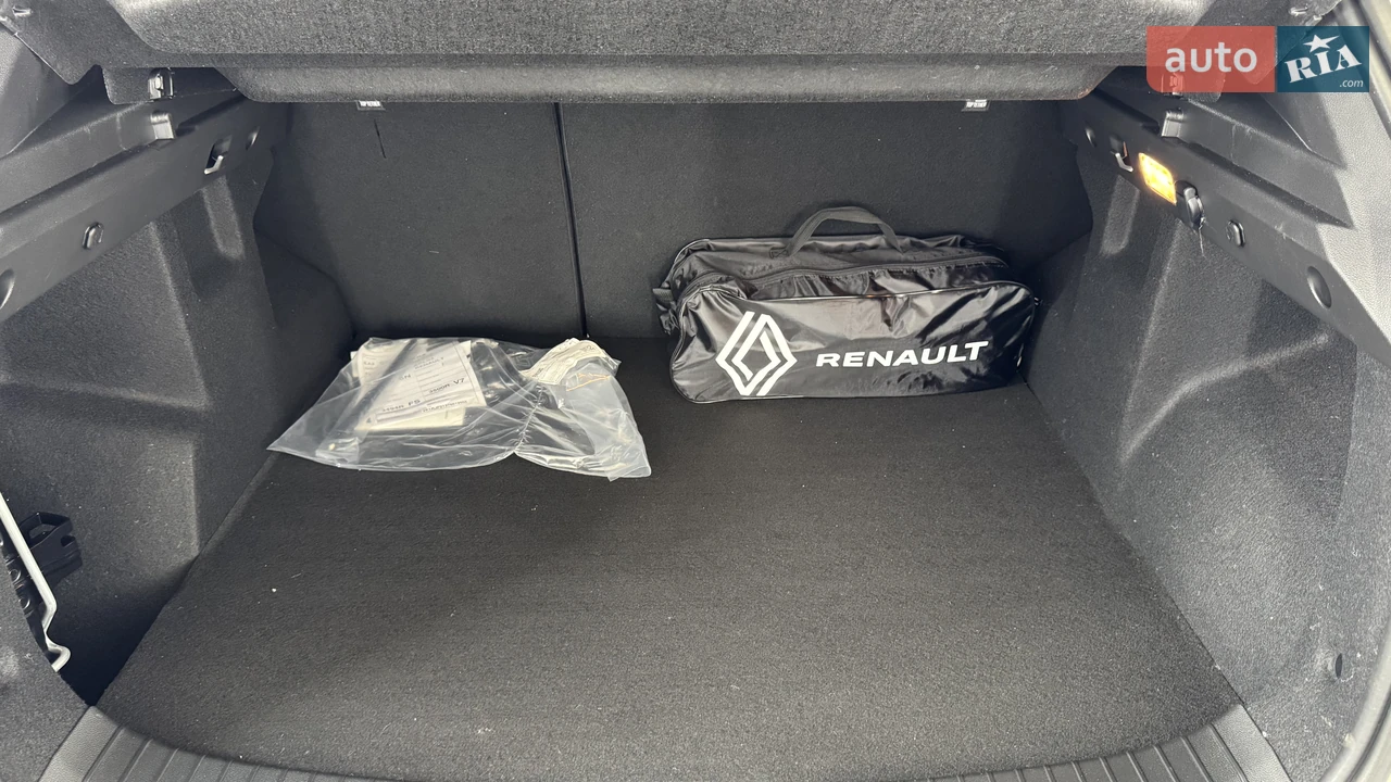 Renault-23