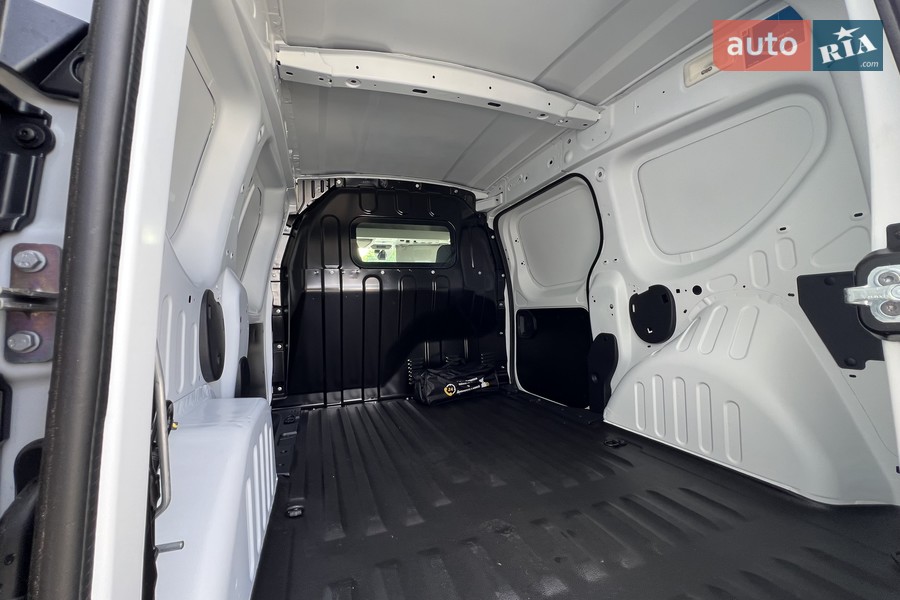 Renault Express Van - фото 16