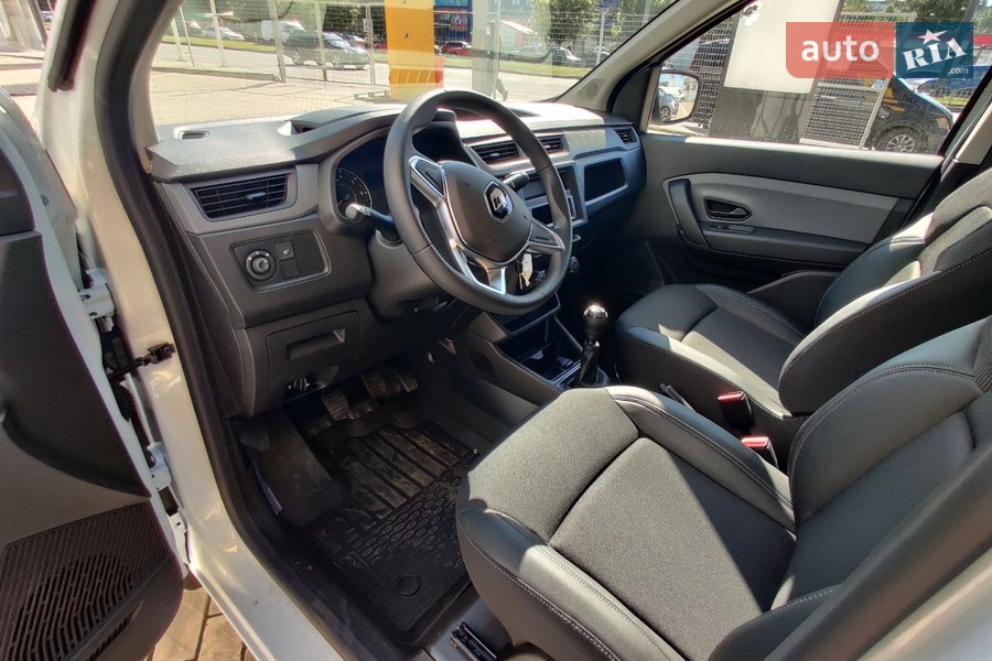 Renault Express Van - фото 18