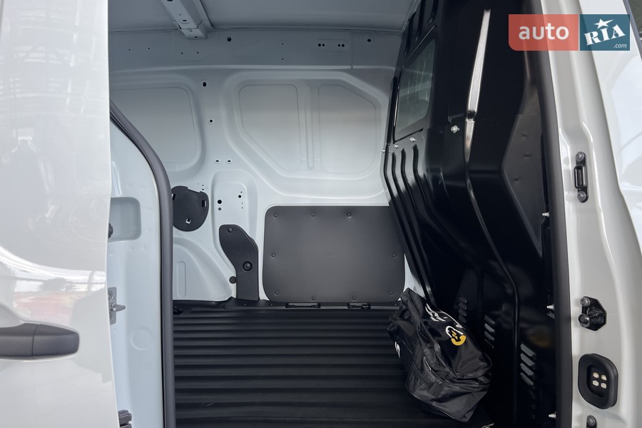 Renault Express Van - фото 12