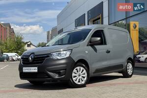 Renault Express Van Life