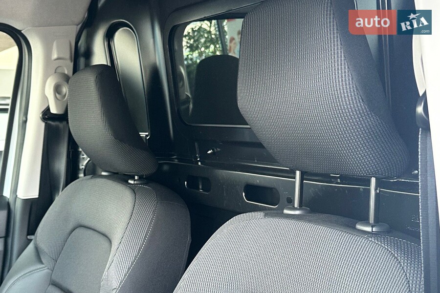 Renault Express Van - фото 13