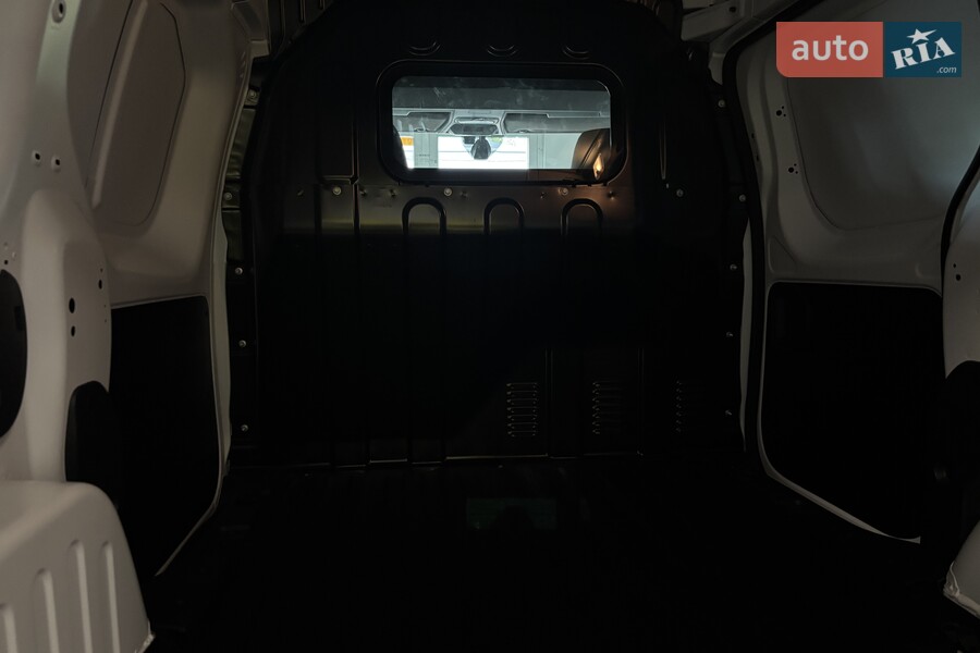 Renault Express Van - фото 13