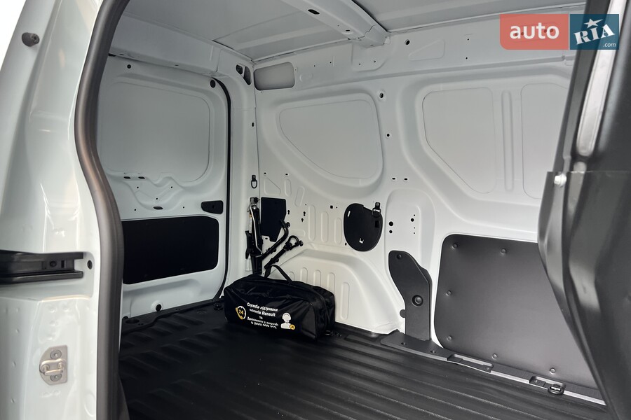 Renault Express Van - фото 12