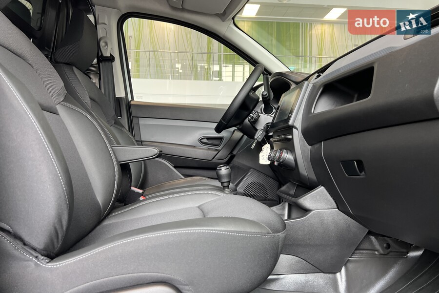 Renault Express Van - фото 16