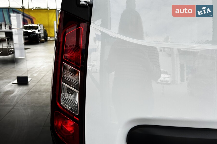 Renault Express Van - фото 9