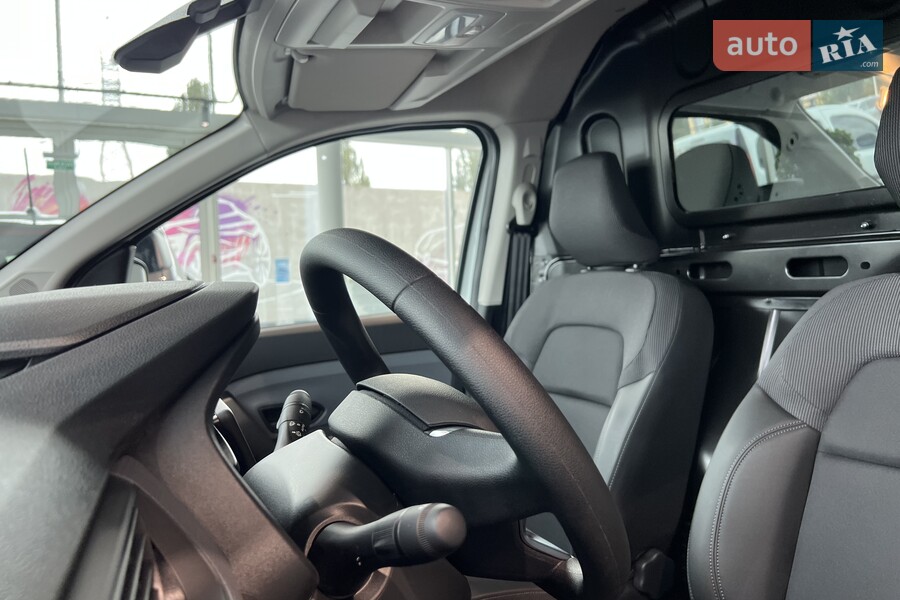 Renault Express Van - фото 16