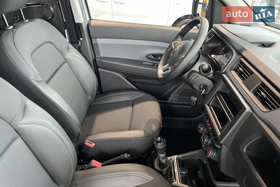 Renault Express Van - фото 22