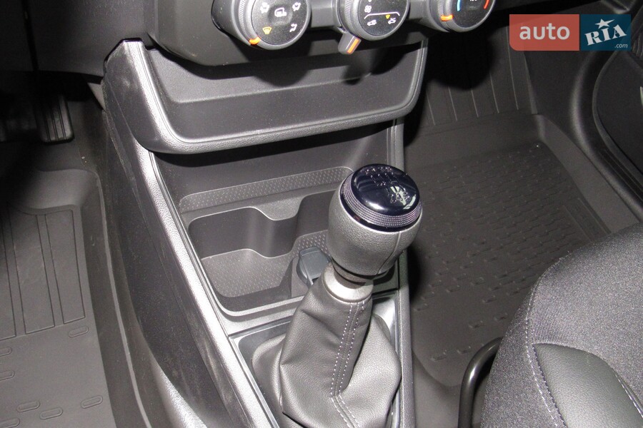 Renault Express Van - фото 13