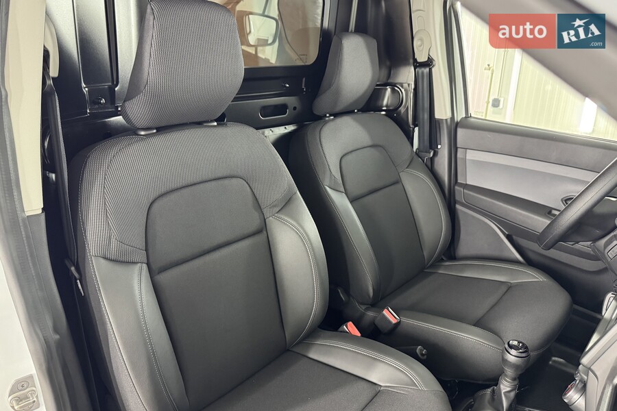 Renault Express Van - фото 26