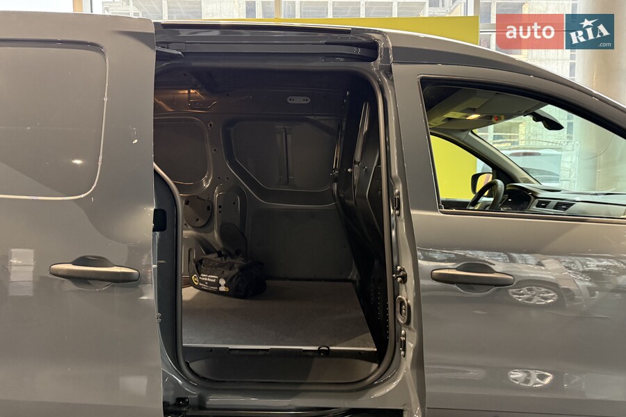 Renault Express Van - фото 12