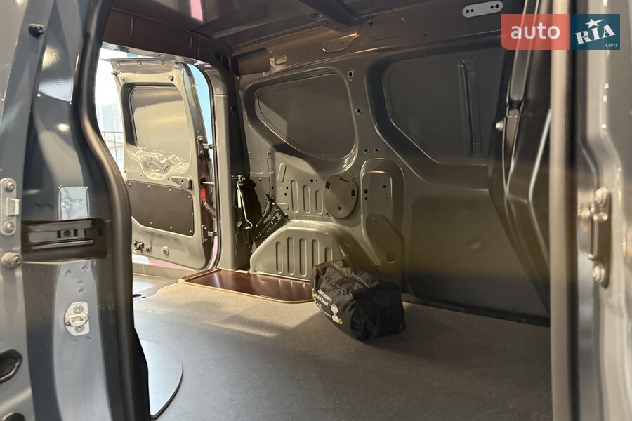 Renault Express Van - фото 23