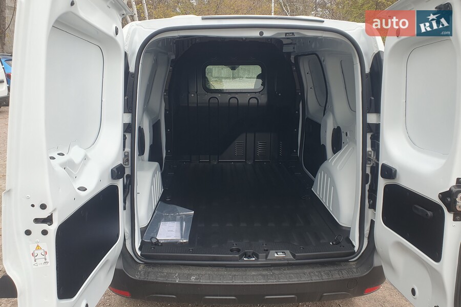 Renault Express Van - фото 10